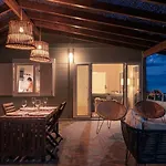 Casa Da Rocha De Baixo By An Island