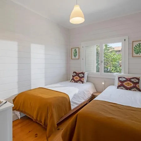 Ferienhaus Casa Da Rocha De Baixo By An Island