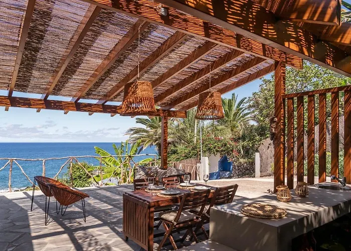 Dom wakacyjny Casa Da Rocha De Baixo By An Island *